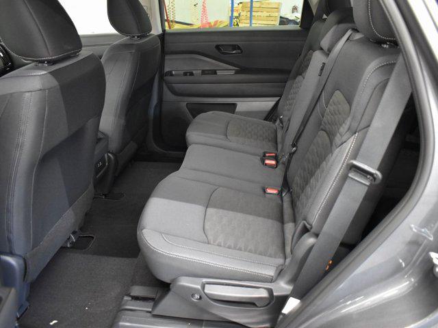 2025 Nissan Pathfinder S 4WD