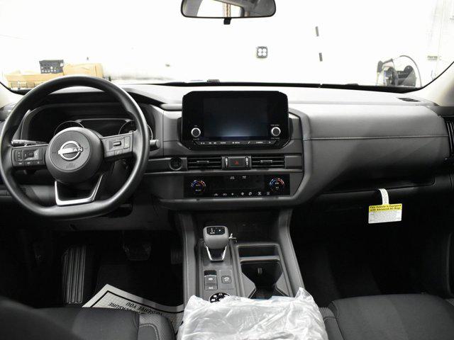 2025 Nissan Pathfinder S 4WD