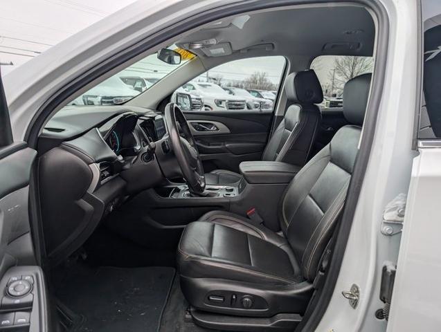 2021 Chevrolet Traverse AWD LT Leather