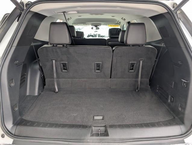 2021 Chevrolet Traverse AWD LT Leather