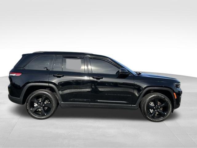 2023 Jeep Grand Cherokee Altitude 4x4