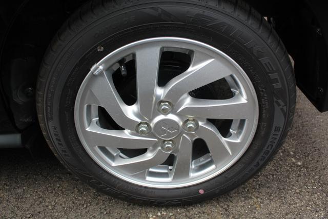 2024 Mitsubishi Mirage LE
