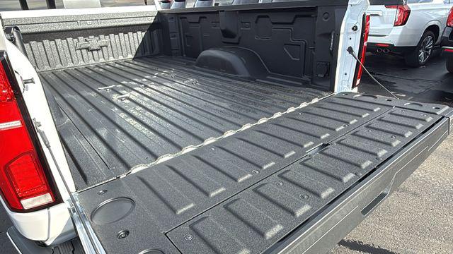 2025 Chevrolet Silverado 2500HD 4WD Crew Cab Long Bed High Country