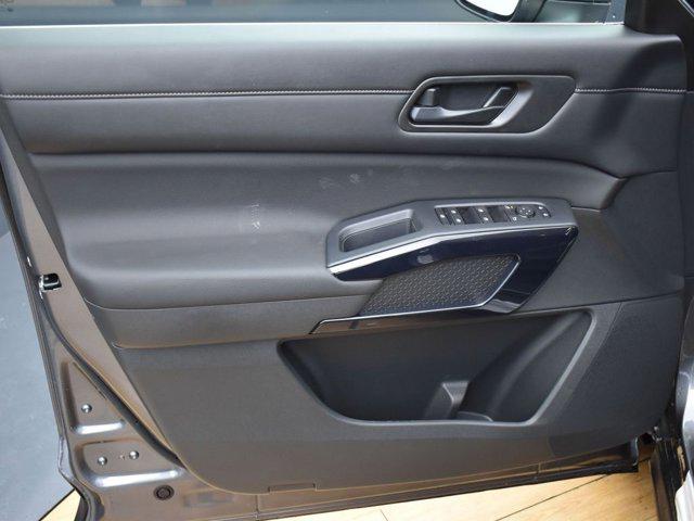 2025 Nissan Pathfinder S 4WD