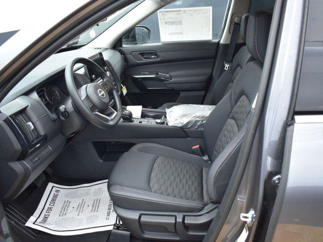 2025 Nissan Pathfinder S 4WD