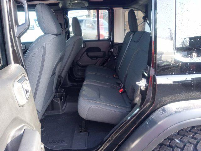 2025 Jeep Wrangler 4-Door Willys 4x4