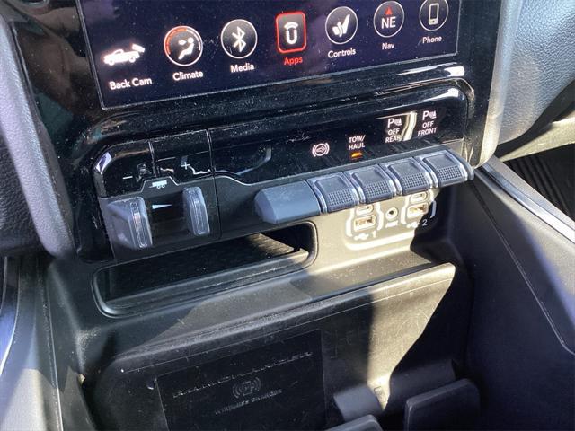 2020 Ram 3500 Laramie Crew Cab 4x4 6'4" Box