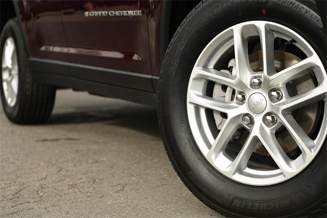 2025 Jeep Grand Cherokee GRAND CHEROKEE LAREDO X 4X2