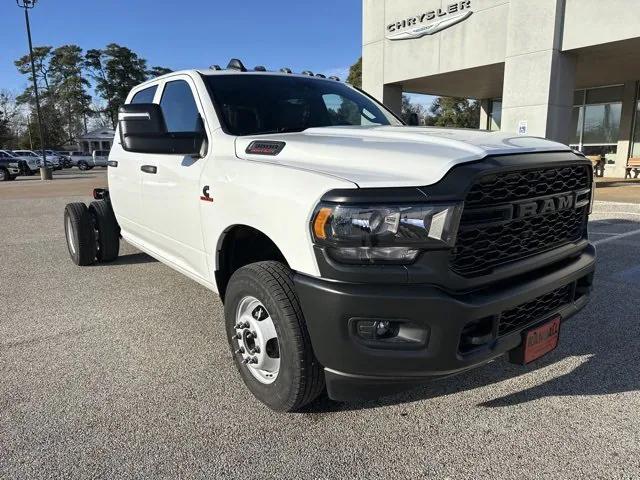 2024 RAM Ram 3500 Chassis Cab RAM 3500 TRADESMAN CREW CAB CHASSIS 4X4 60 CA