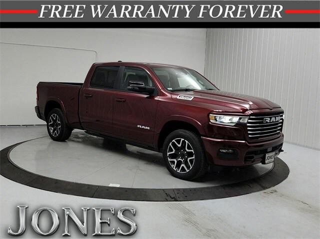 2025 RAM Ram 1500 RAM 1500 LARAMIE CREW CAB 4X4 64 BOX