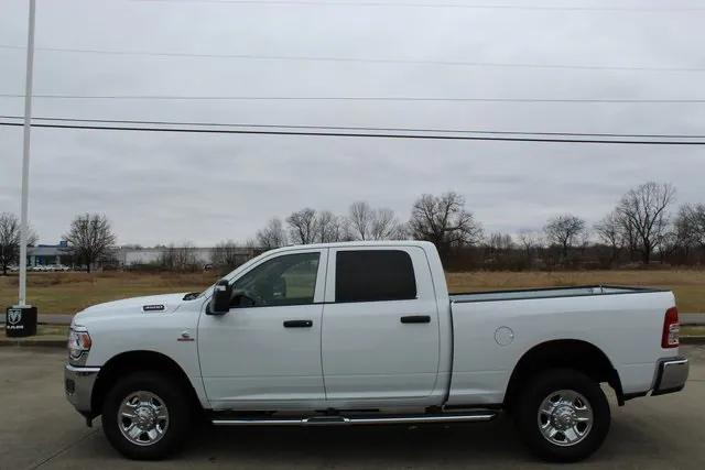 2024 RAM 3500 Tradesman Crew Cab 4x4 64 Box