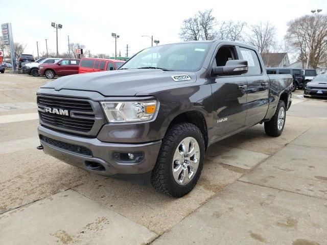 2020 RAM 1500 Big Horn Crew Cab 4x4 64 Box