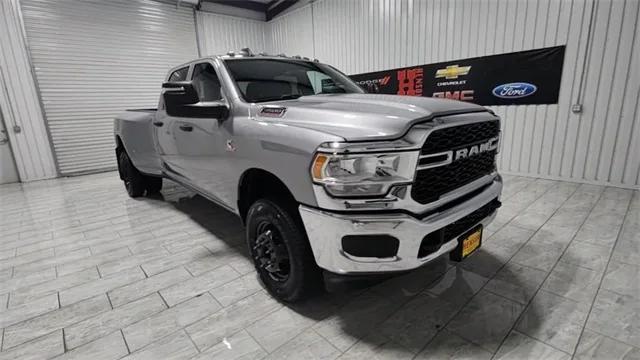 2024 RAM Ram 3500 RAM 3500 TRADESMAN CREW CAB 4X4 8 BOX