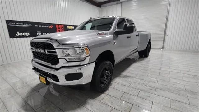 2024 RAM Ram 3500 RAM 3500 TRADESMAN CREW CAB 4X4 8 BOX