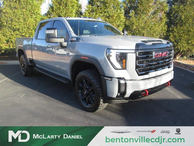 2024 GMC Sierra 2500HD 4WD Crew Cab Standard Bed AT4