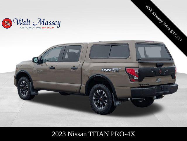 2023 Nissan TITAN Crew Cab PRO-4X 4x4