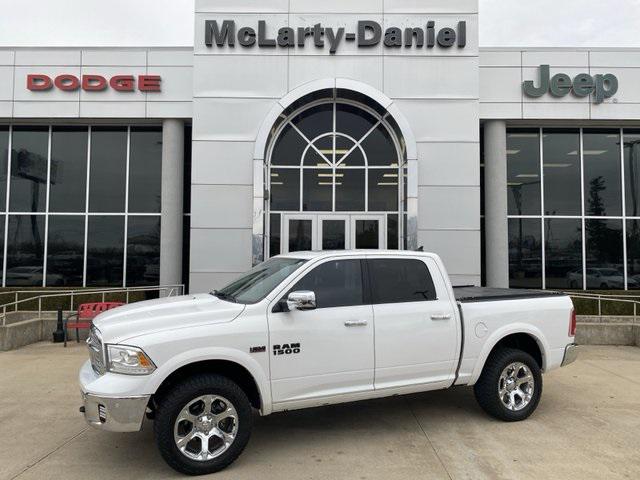 2017 RAM 1500 Laramie Crew Cab 4x4 57 Box