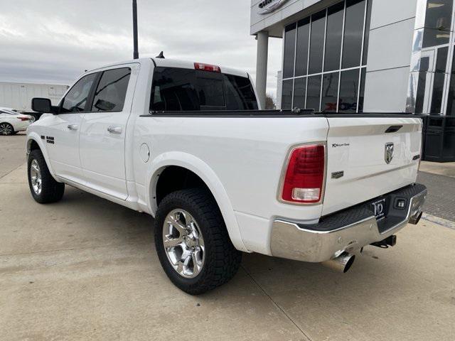 2017 RAM 1500 Laramie Crew Cab 4x4 57 Box