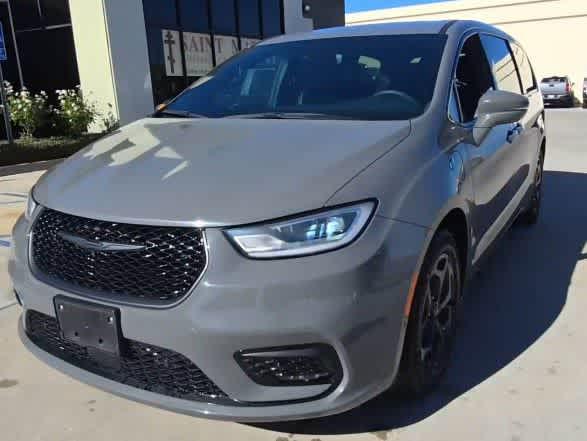 2022 Chrysler Pacifica Hybrid Touring L