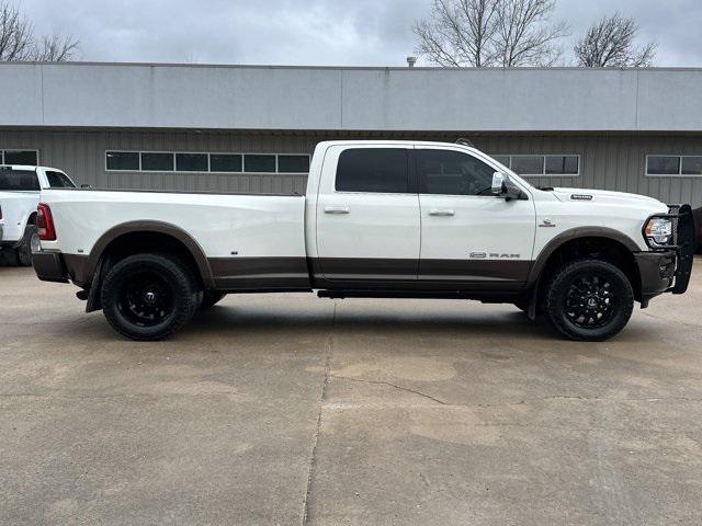 2020 RAM 3500 Laramie Longhorn Crew Cab 4x4 8 Box