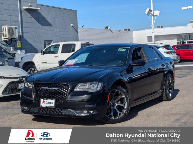 2016 Chrysler 300