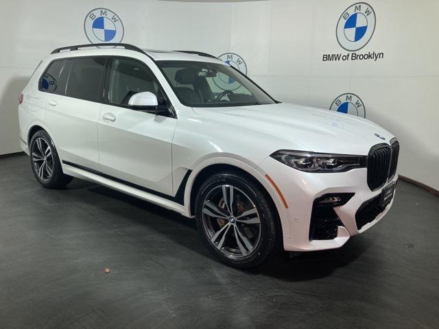 2022 BMW X7