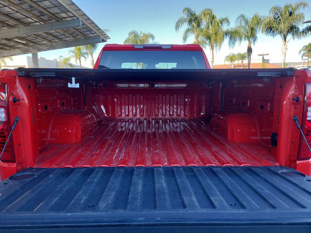 2025 Chevrolet Silverado 1500 2WD Crew Cab Standard Bed LT