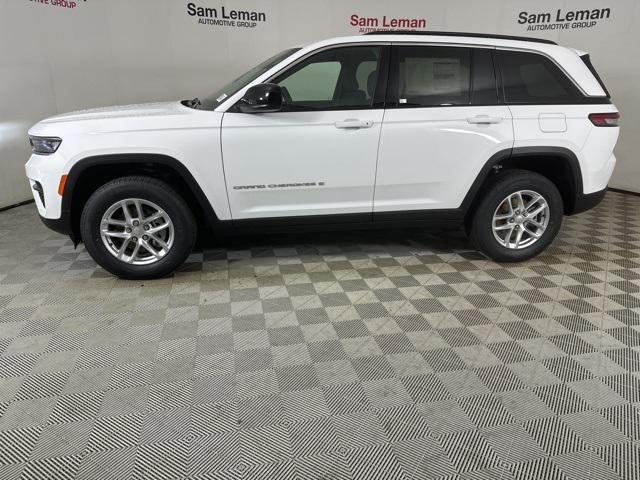 2025 Jeep Grand Cherokee GRAND CHEROKEE LAREDO X 4X4