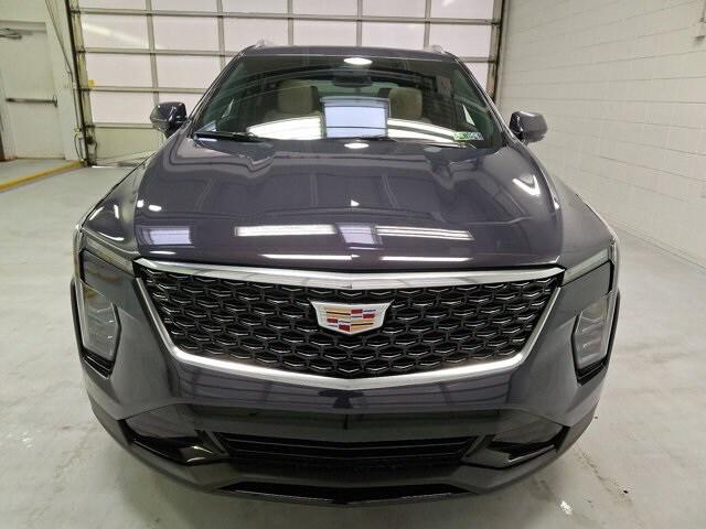 2024 Cadillac XT4 AWD Premium Luxury