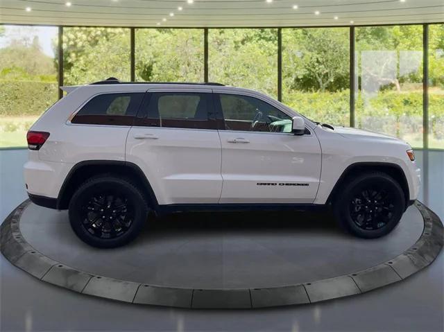 2021 Jeep Grand Cherokee Laredo E 4x4