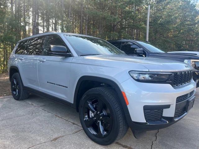 2023 Jeep Grand Cherokee L Altitude 4x4