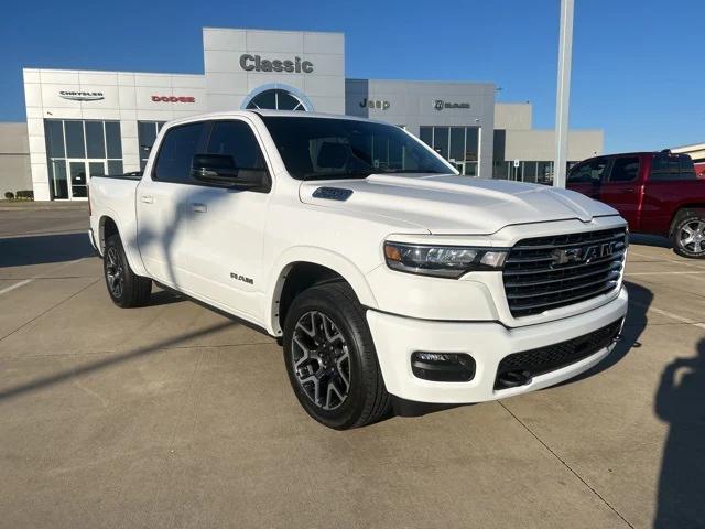 2025 RAM Ram 1500 RAM 1500 LARAMIE CREW CAB 4X4 57 BOX