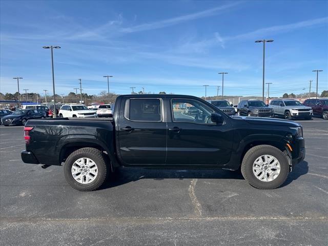 2022 Nissan Frontier Crew Cab SV 4x2