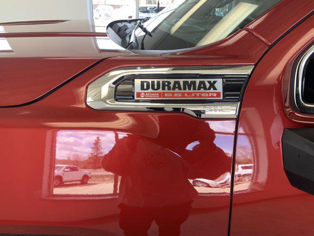 2022 GMC Sierra 2500HD 4WD Crew Cab Standard Bed Denali