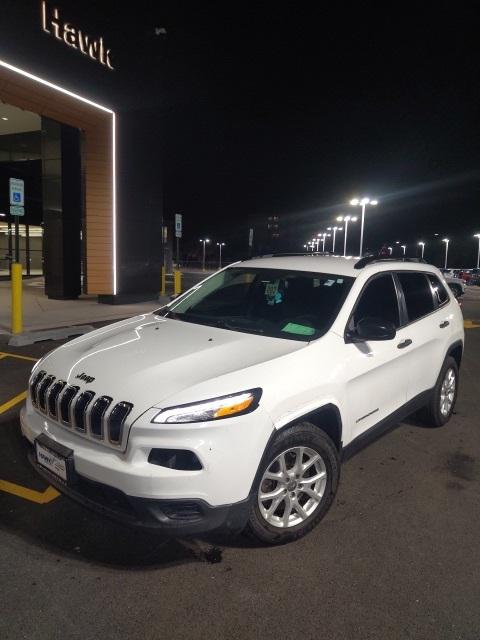 2016 Jeep Cherokee Sport