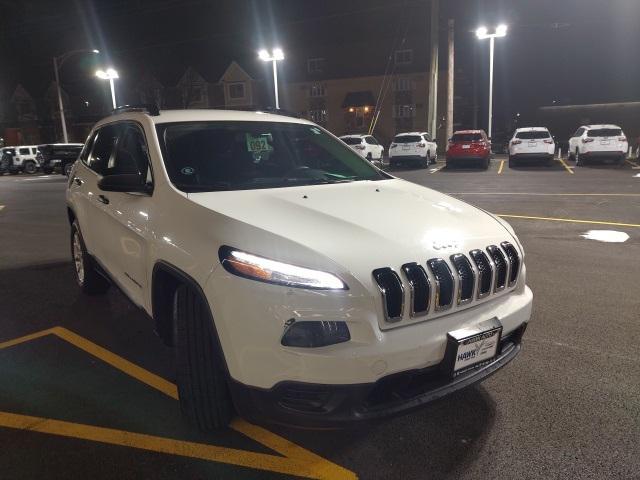 2016 Jeep Cherokee Sport