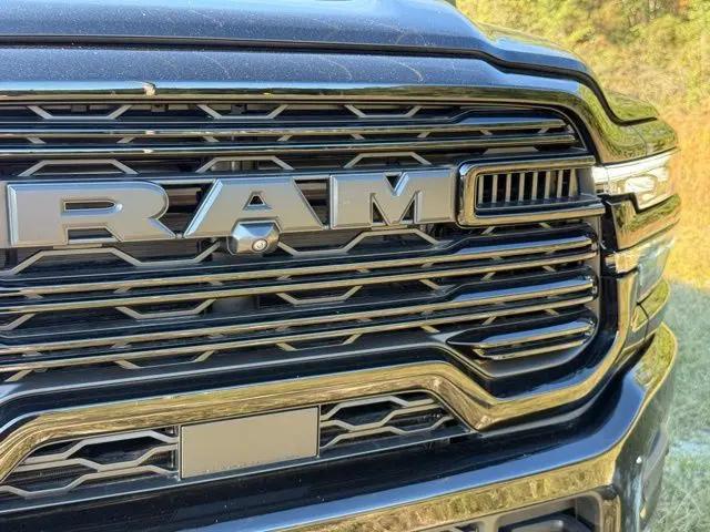 2025 Ram 3500 Laramie Crew Cab 4x4 6'4" Box