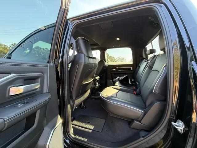 2025 Ram 3500 Laramie Crew Cab 4x4 6'4" Box