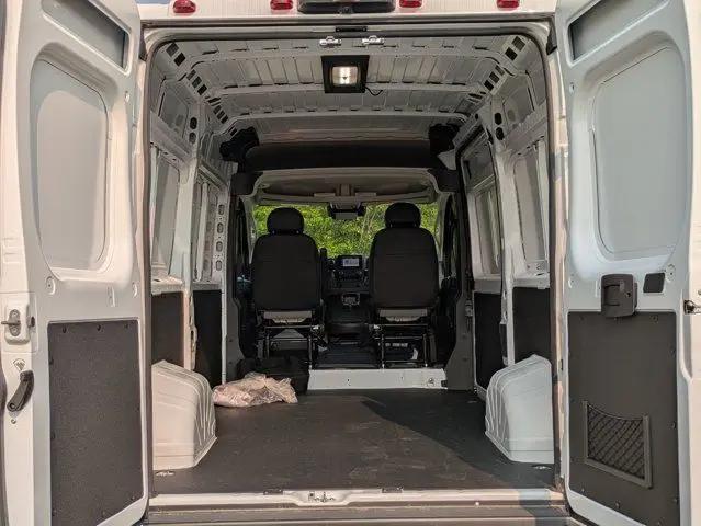 2025 Ram ProMaster Cargo Van SLT High Roof 136" WB