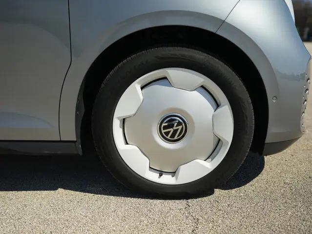 2025 Volkswagen ID. Buzz 1st Edition with 4MOTION