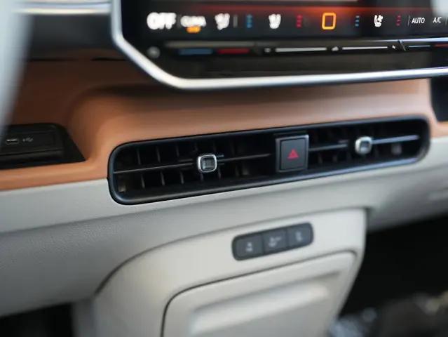 2025 Volkswagen ID. Buzz 1st Edition with 4MOTION