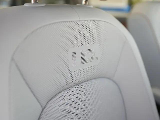 2025 Volkswagen ID. Buzz 1st Edition with 4MOTION
