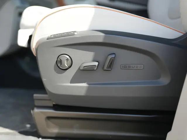 2025 Volkswagen ID. Buzz 1st Edition with 4MOTION