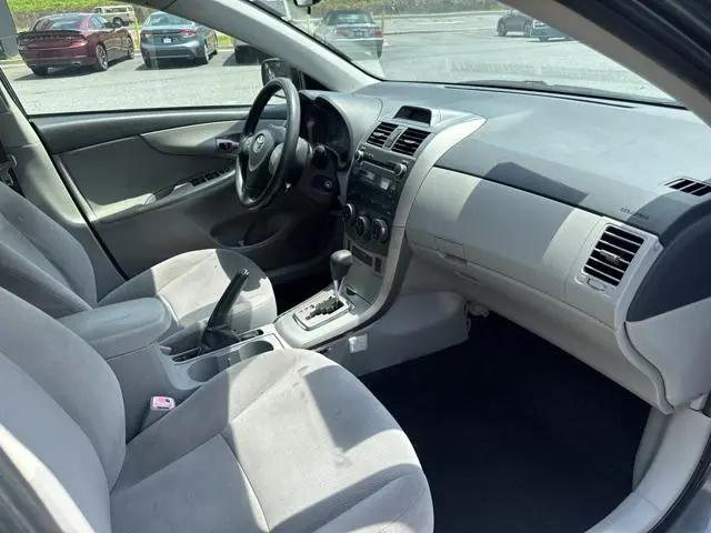 2012 Toyota Corolla LE