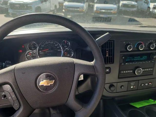 2024 Chevrolet Express Cutaway 4500 Van