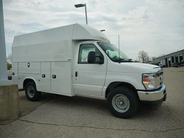 2025 Ford E-350 Cutaway E-Series Cutaway