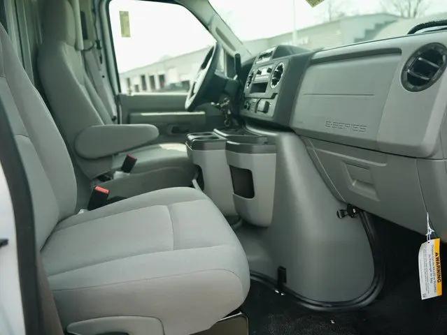 2025 Ford E-350 Cutaway E-Series Cutaway