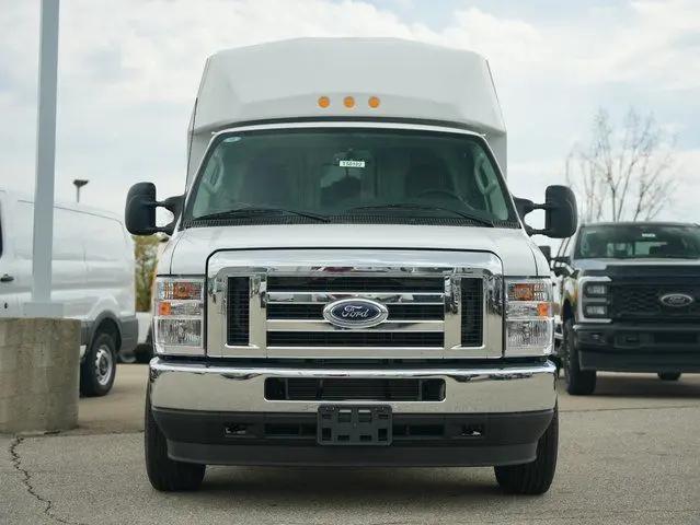 2025 Ford E-350 Cutaway E-Series Cutaway