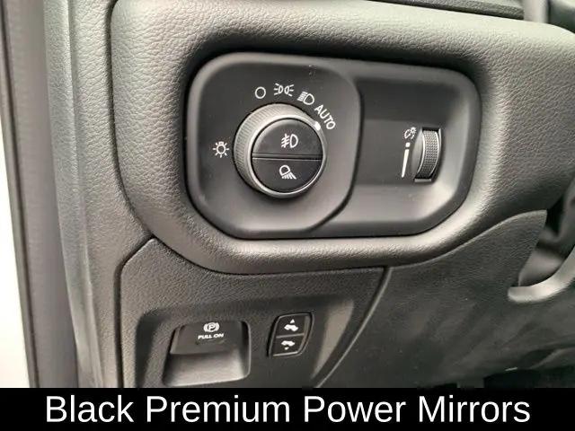 2025 Ram 1500 Big Horn Crew Cab 4x4 57 Box