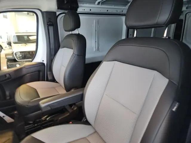 2025 Ram ProMaster Cargo Van Tradesman Low Roof 136" WB w/Pass Seat